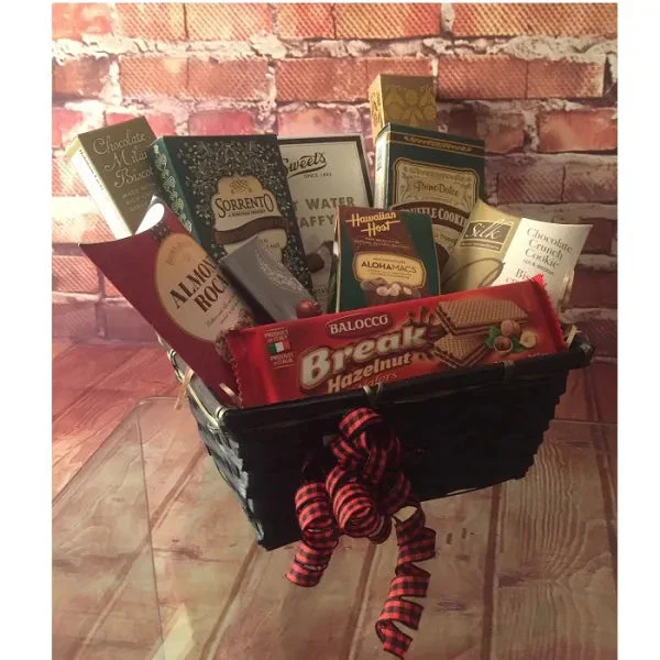 Country Christmas Gift Basket IV